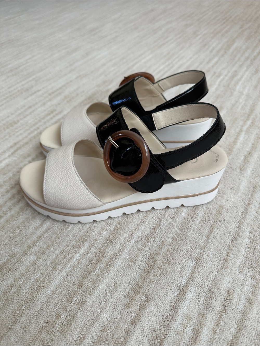 GABOR Freya Wedge Platform Sandal Beige with Black Patent Size UK 6.5 | US 9 - Picture 6 of 17